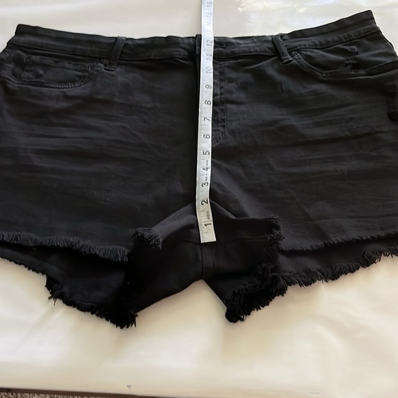 Kut From The Kloth Jane High Rise Short Size 18 - Picture 6 of 16